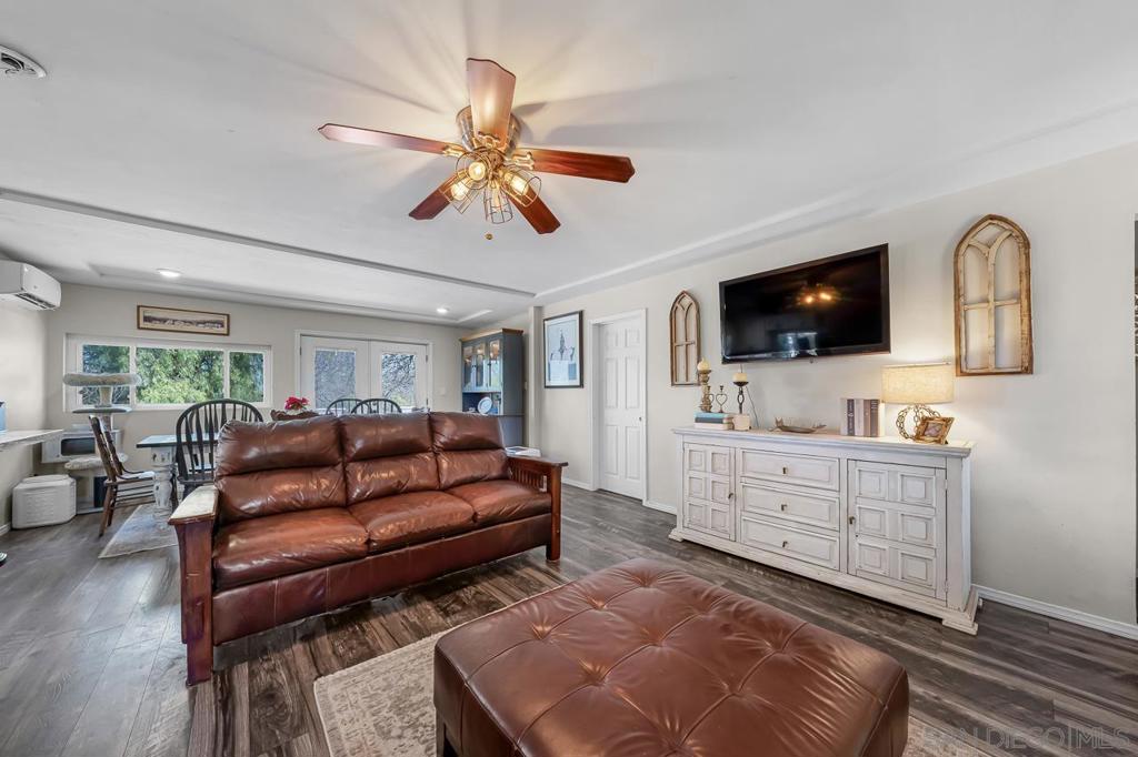 2110 Via Corina Property Photo 28