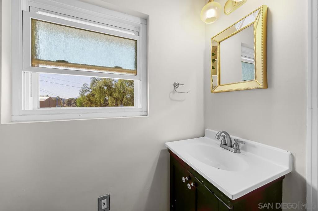 2110 Via Corina Property Photo 33