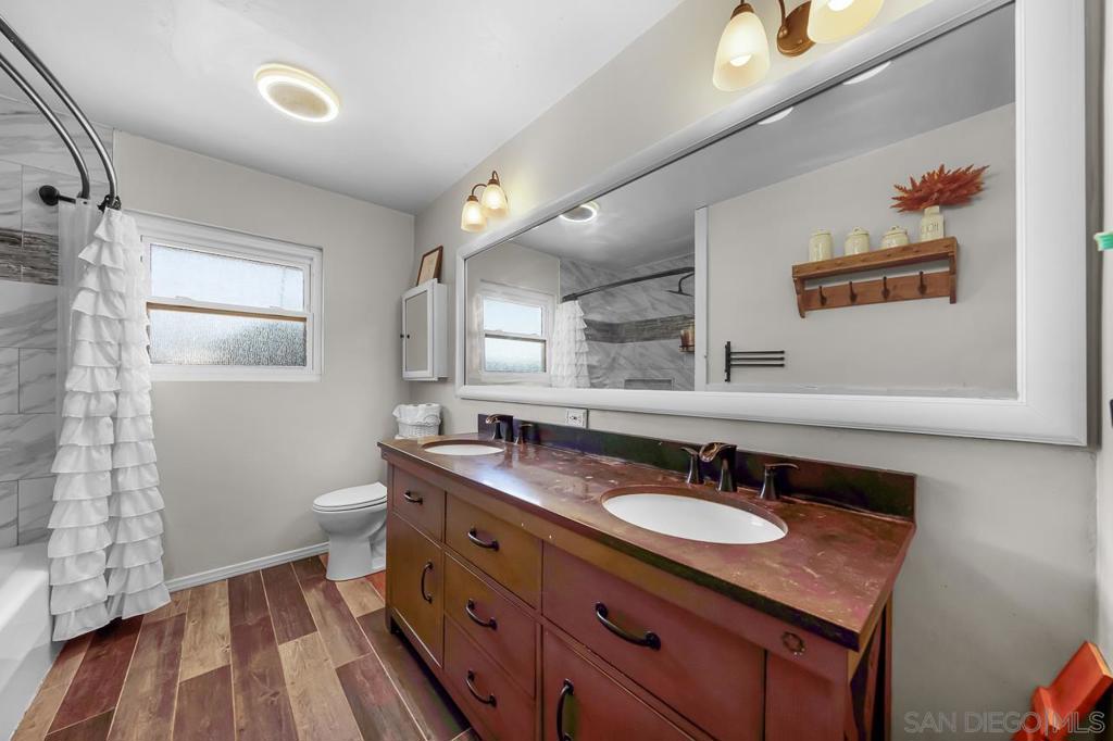 2110 Via Corina Property Photo 36