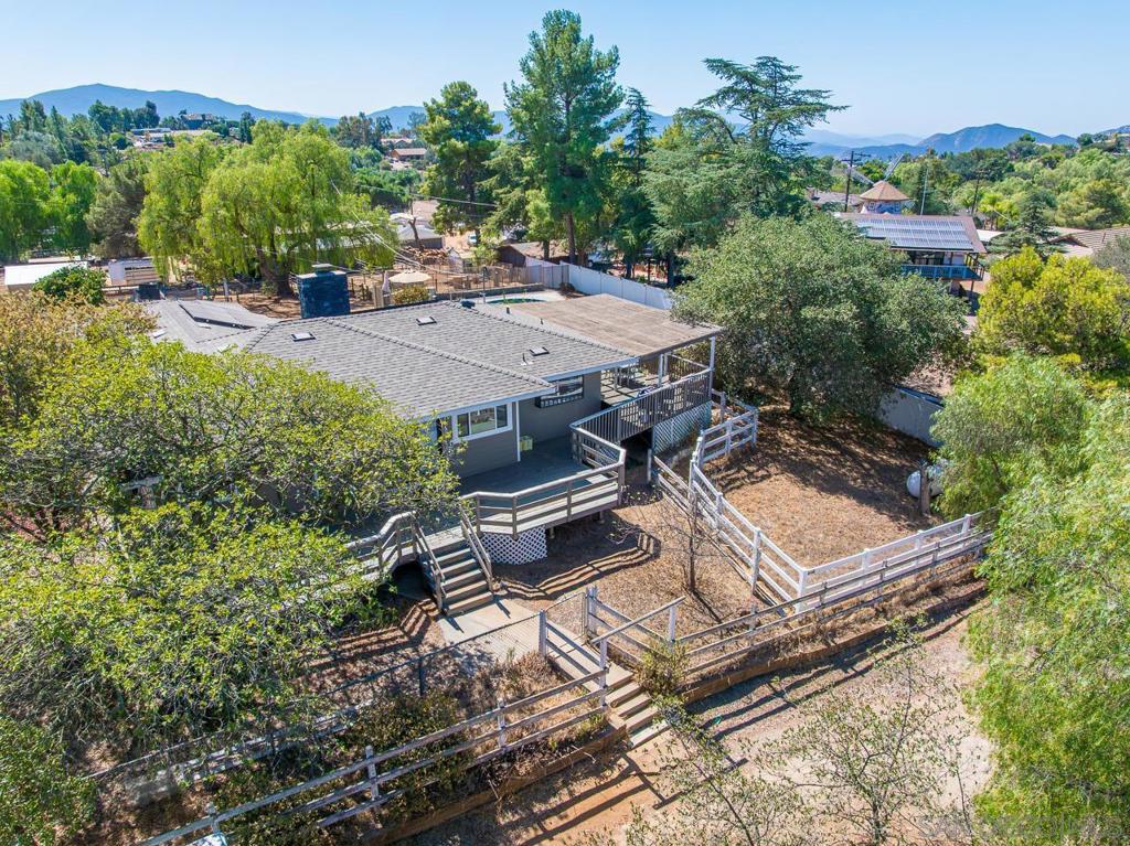 2110 Via Corina Property Photo 73