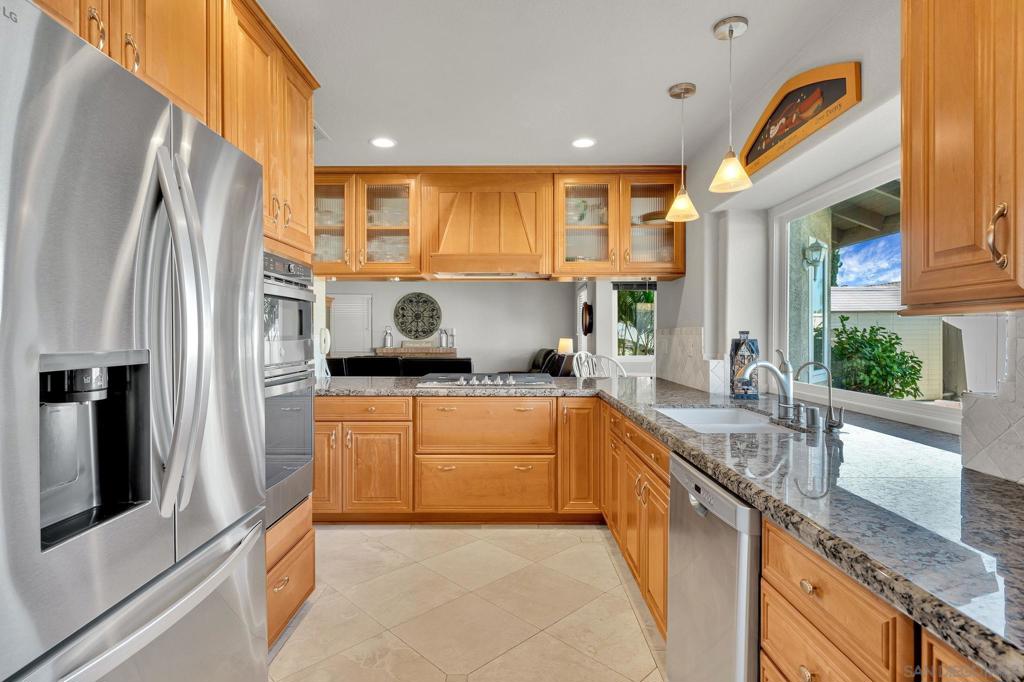 12740 Boxwood Ct Property Photo 6