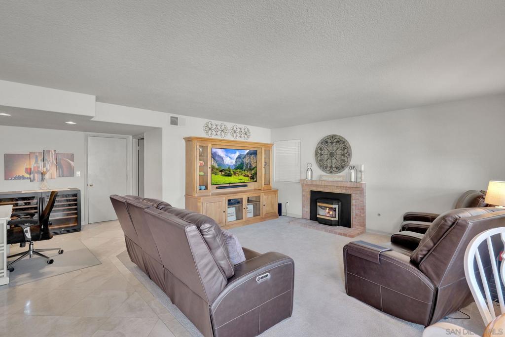 12740 Boxwood Ct Property Photo 11