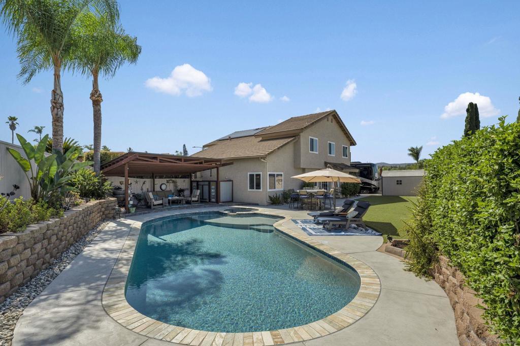 12740 Boxwood Ct Property Photo 27