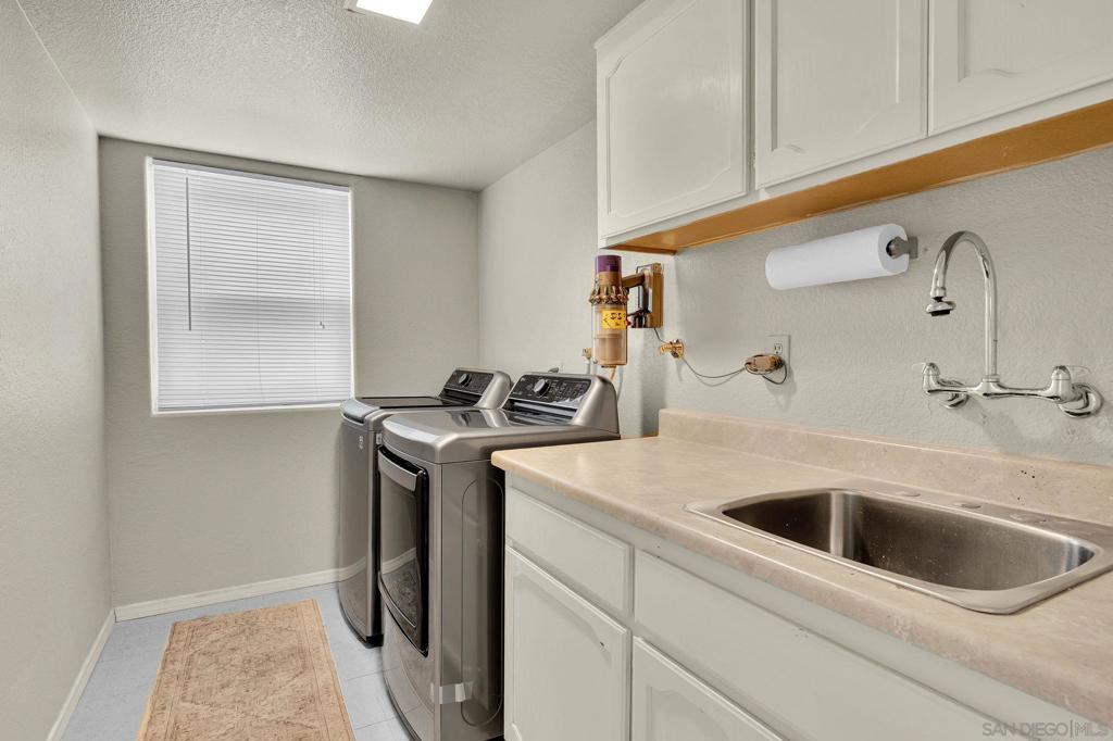 12740 Boxwood Ct Property Photo 32