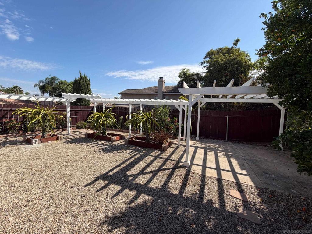 8517 Rhone Property Photo 5