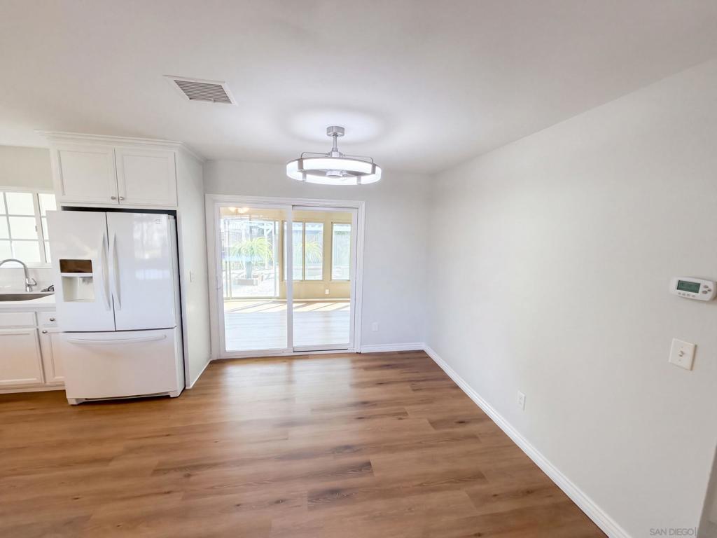 8517 Rhone Property Photo 8