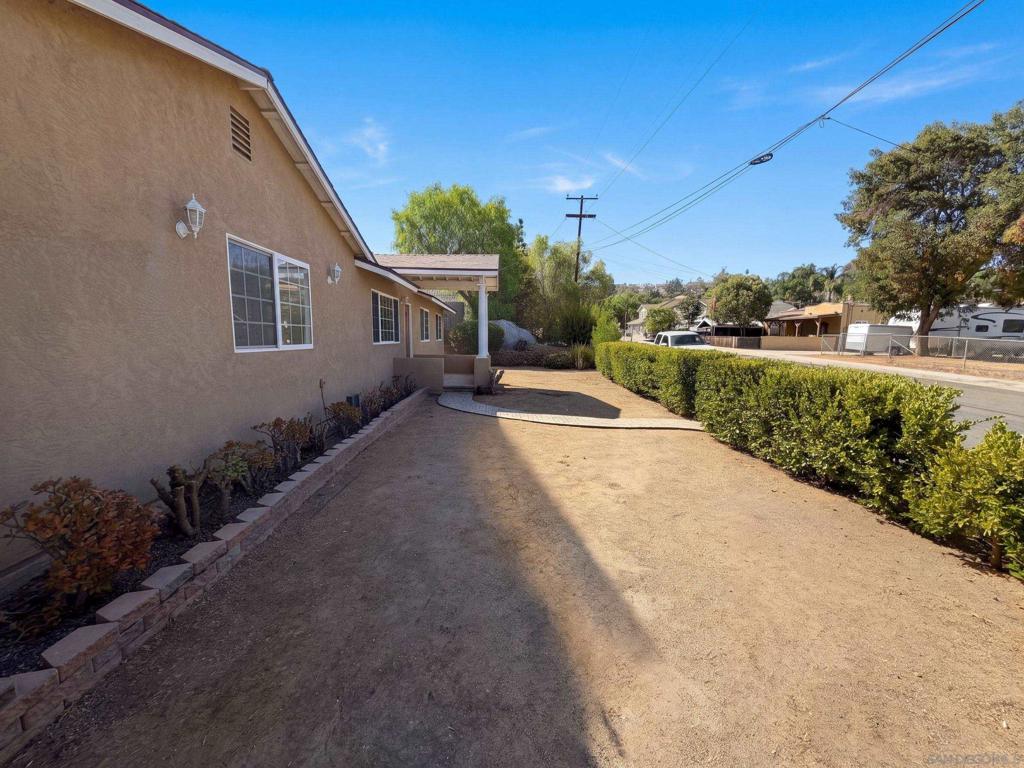 8517 Rhone Property Photo 24