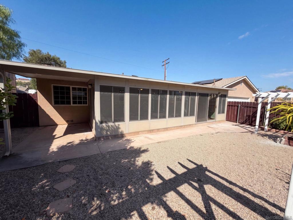 8517 Rhone Property Photo 25