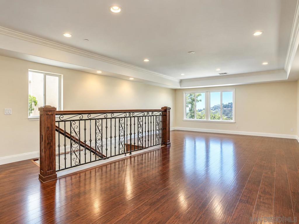 1657 Coronado Avenue Property Photo 7