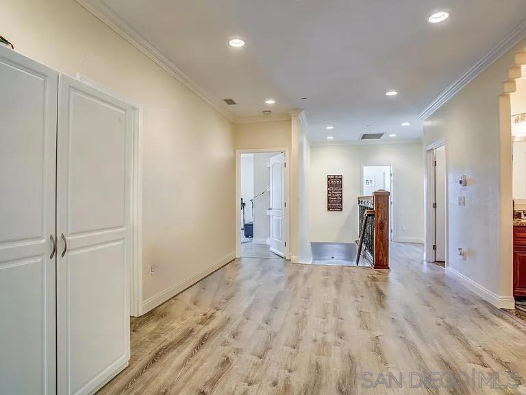 1657 Coronado Avenue Property Photo 10