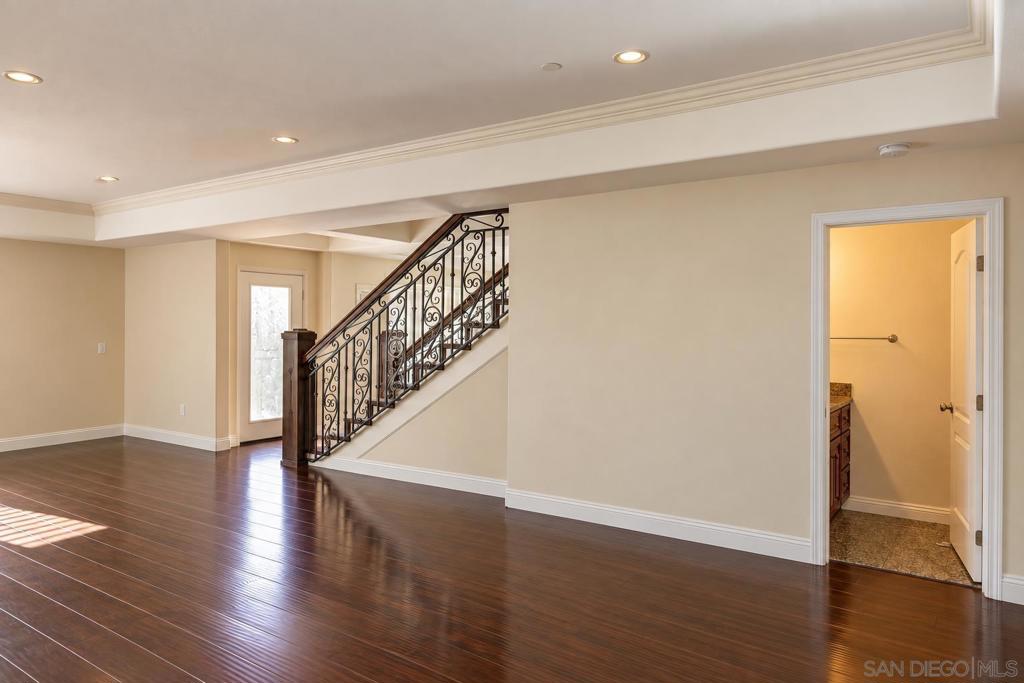 1657 Coronado Avenue Property Photo 23