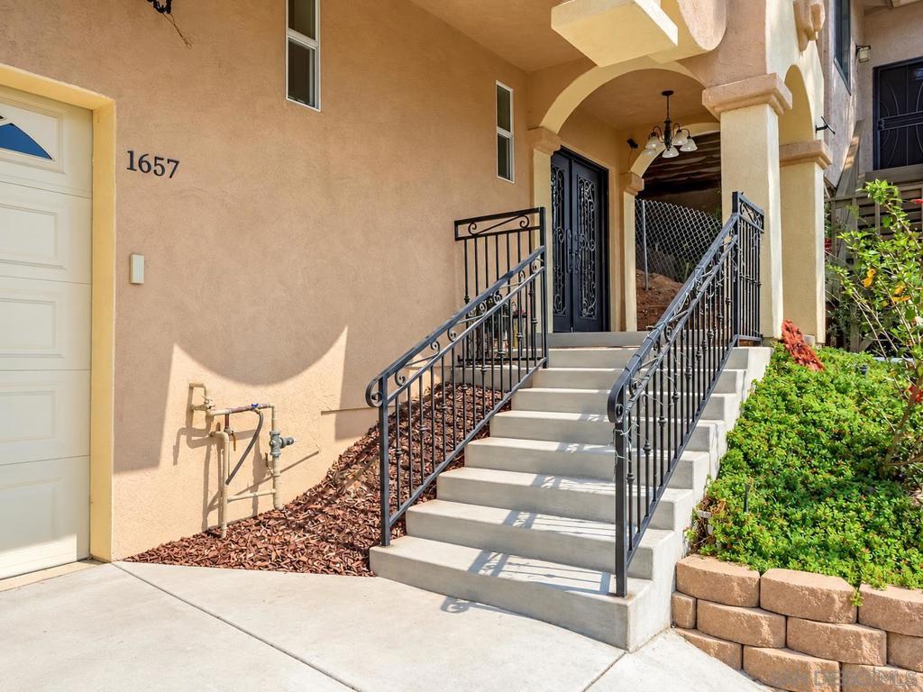 1657 Coronado Avenue Property Photo 31