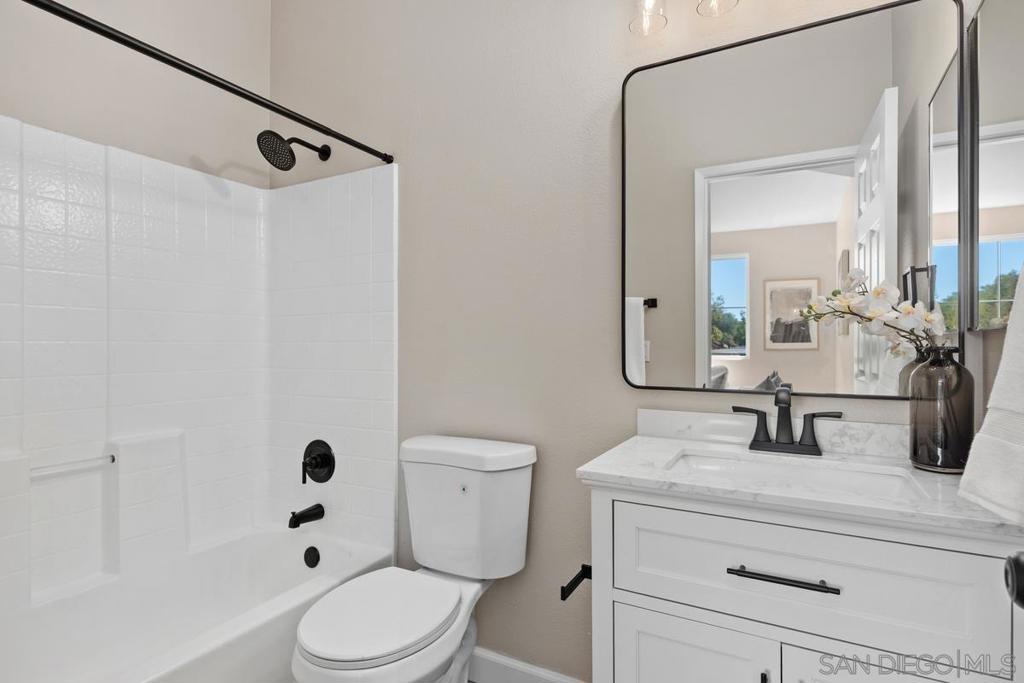 6004 Paseo Salinero Property Photo 13