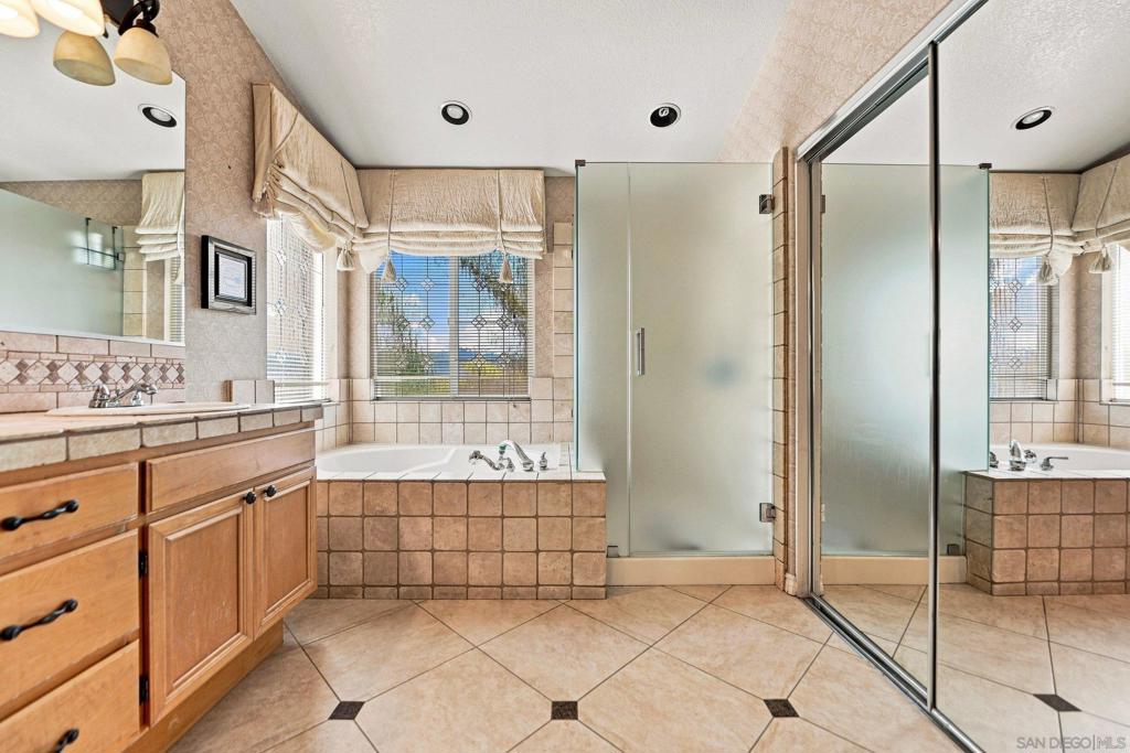 13628 Fontanelle Place Property Photo 15