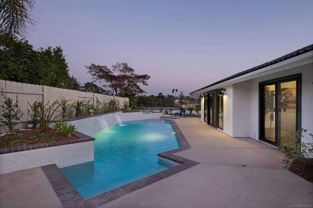 12485 Grandee Property Photo 4