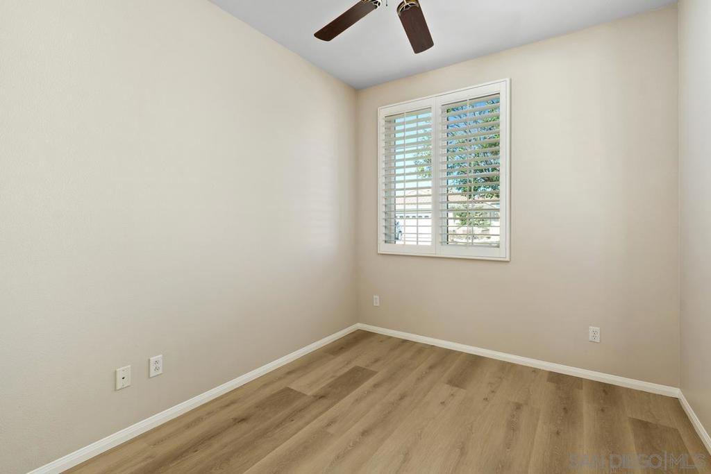 977 Blackhawk Dr Property Photo 10