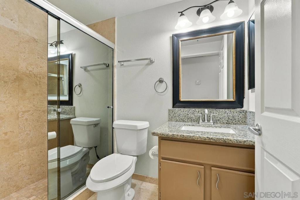 680 Camino De La Reina 2201 Property Photo 18