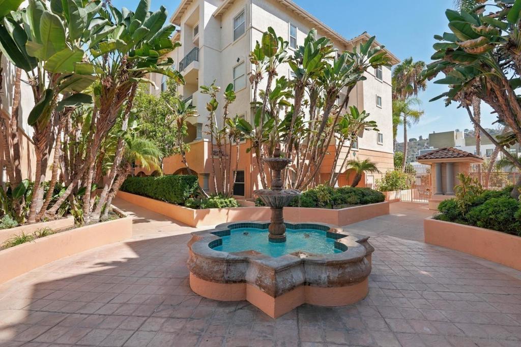 680 Camino De La Reina 2201 Property Photo 23