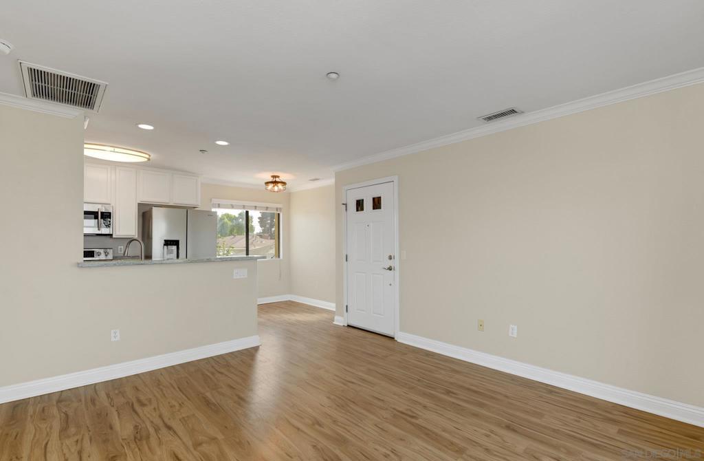 201 Twin Oaks Ave 5 Property Photo 10