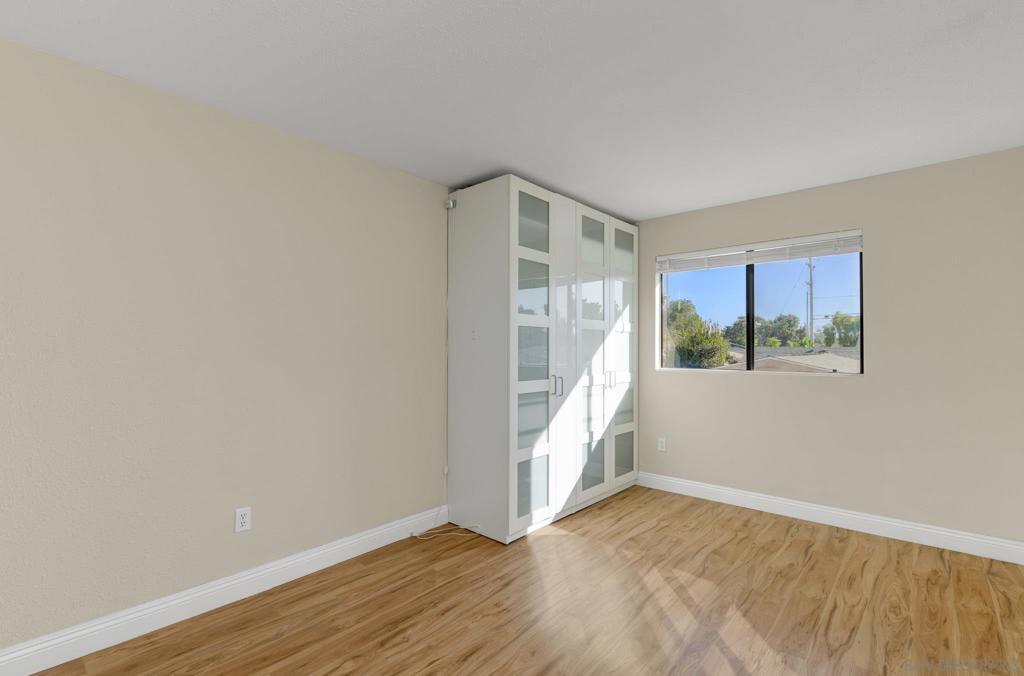 201 Twin Oaks Ave 5 Property Photo 12