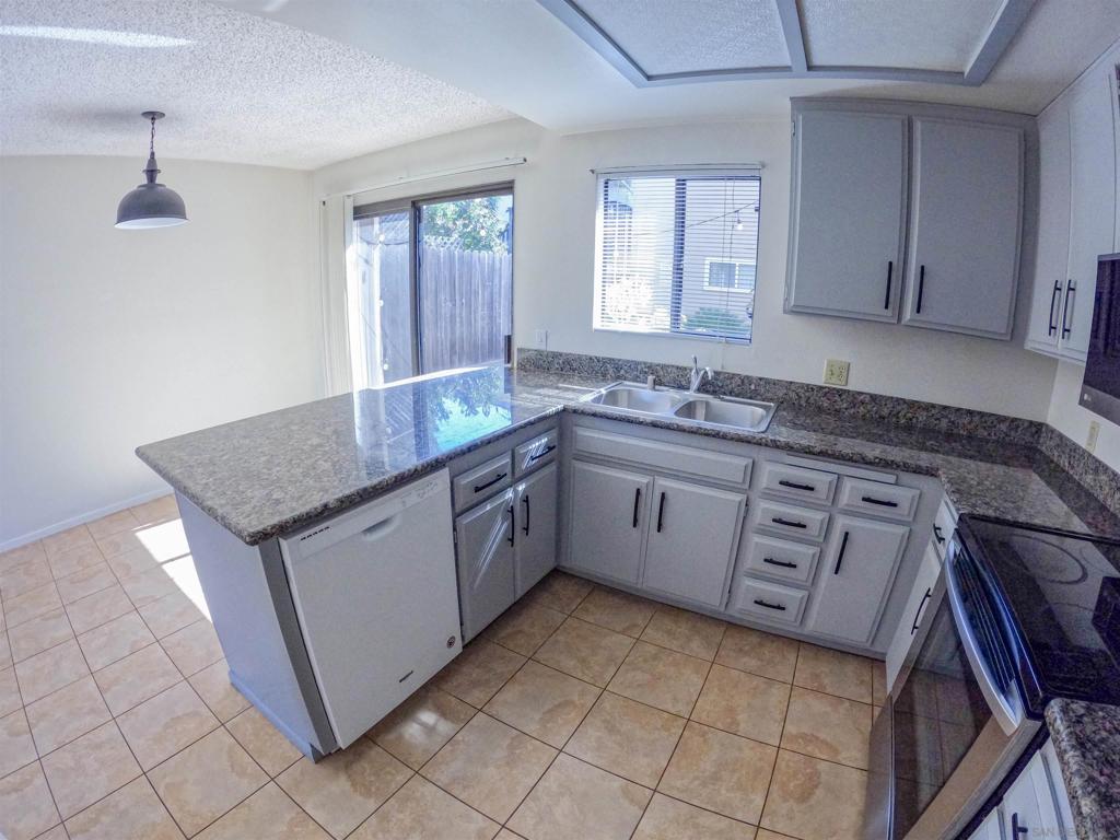 1141 47 Reed Ave. Property Photo 17