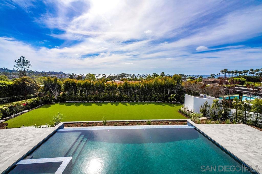 8308 Calle Del Cielo Property Photo 1