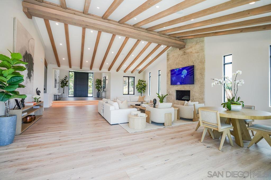 8308 Calle Del Cielo Property Photo 21