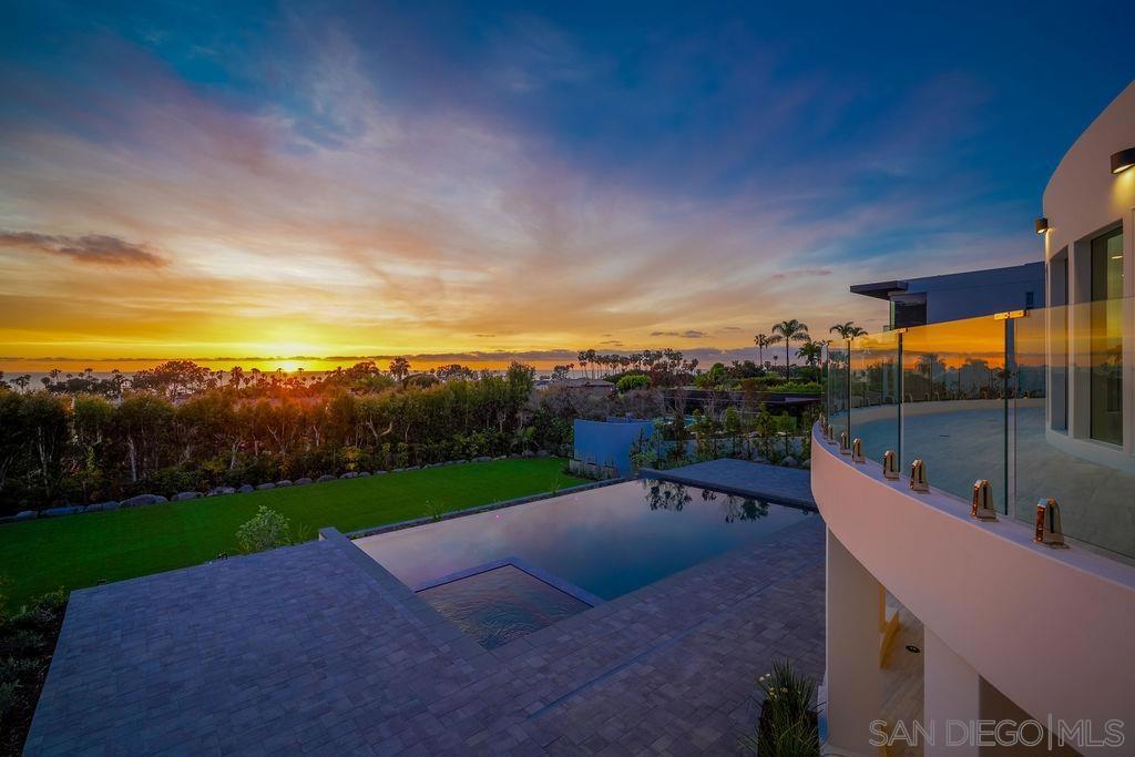 8308 Calle Del Cielo Property Photo 25