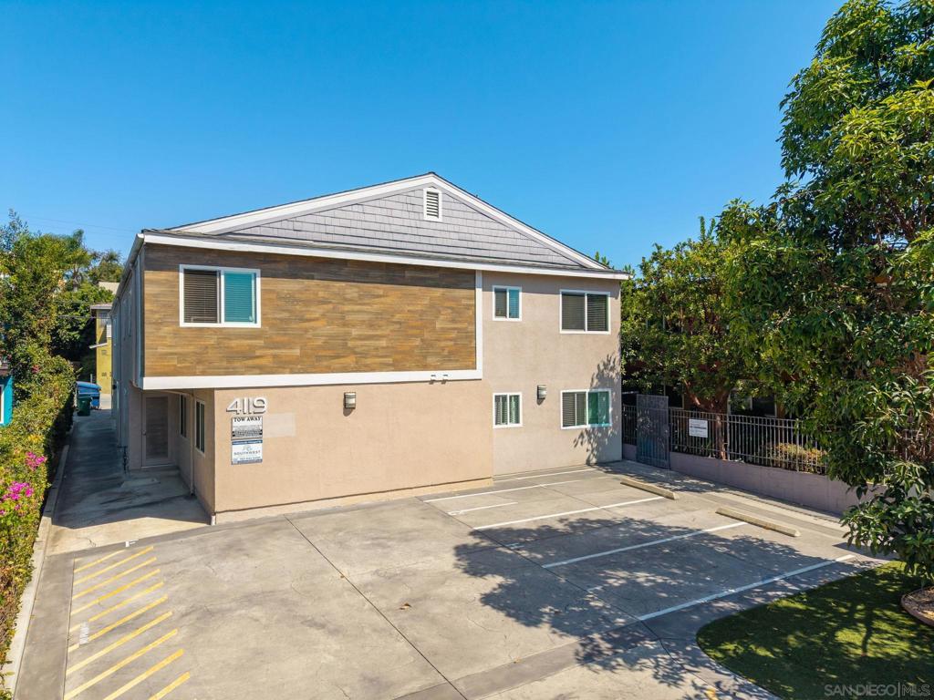 4119 Arizona St Property Photo 1