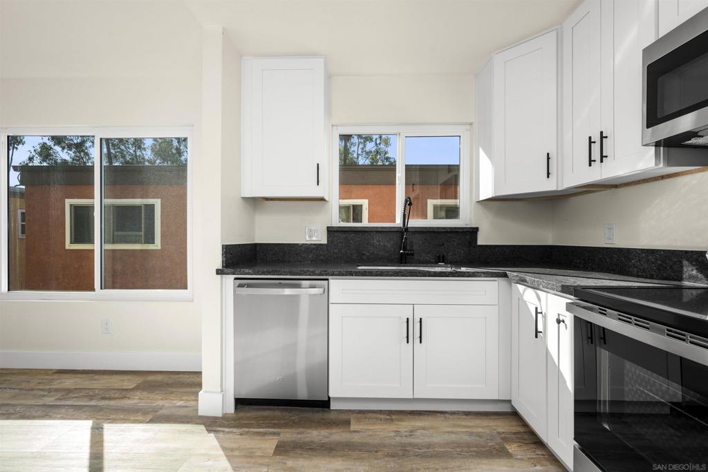 1611 Pentecost Way 3 Property Photo 9