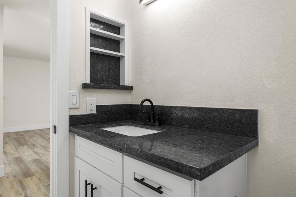 1611 Pentecost Way 3 Property Photo 18