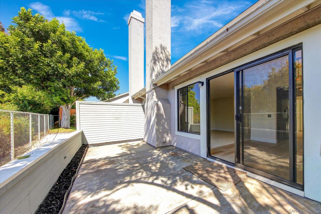 349 Windjammer Circle Property Photo 4