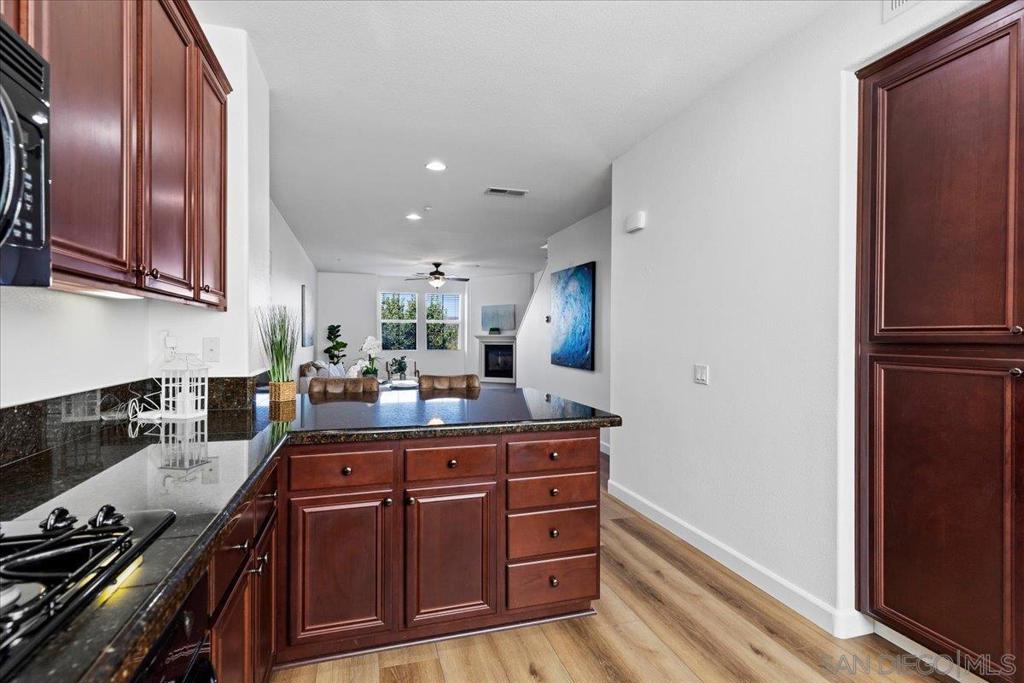 52 Via Sovana Property Photo 17
