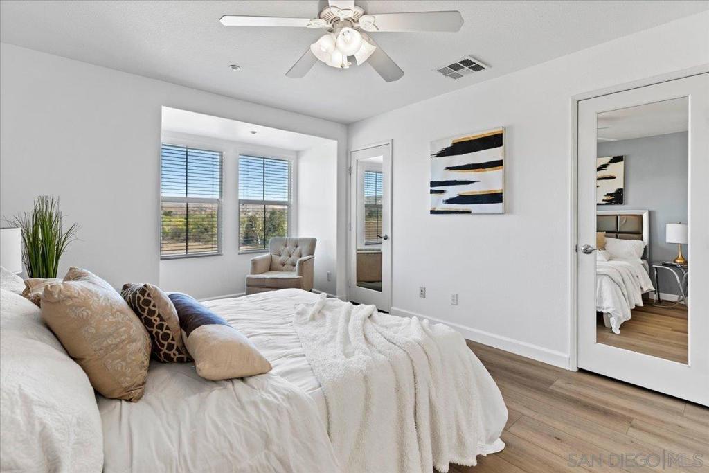 52 Via Sovana Property Photo 29