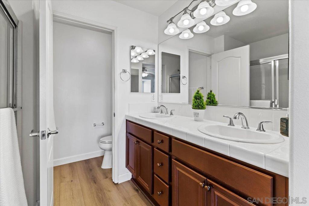 52 Via Sovana Property Photo 30