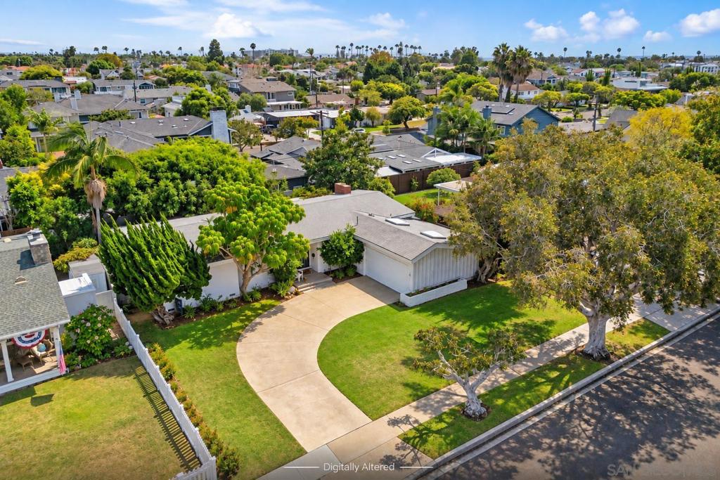 731 Coronado Property Photo 3