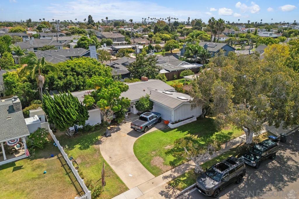 731 Coronado Property Photo 4