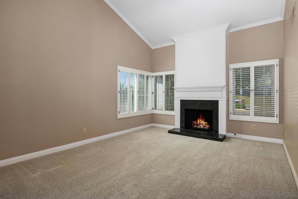 648 E J Street Property Photo 5