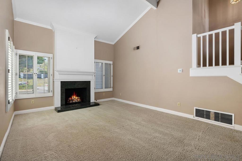 648 E J Street Property Photo 6