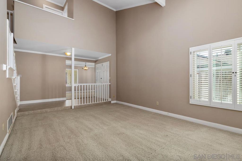 648 E J Street Property Photo 7