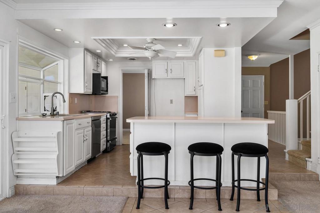 648 E J Street Property Photo 15