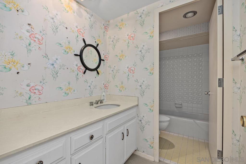 939 Coast Blvd 11b Property Photo 11