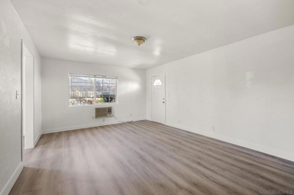 3103 3105 Central Property Photo 9