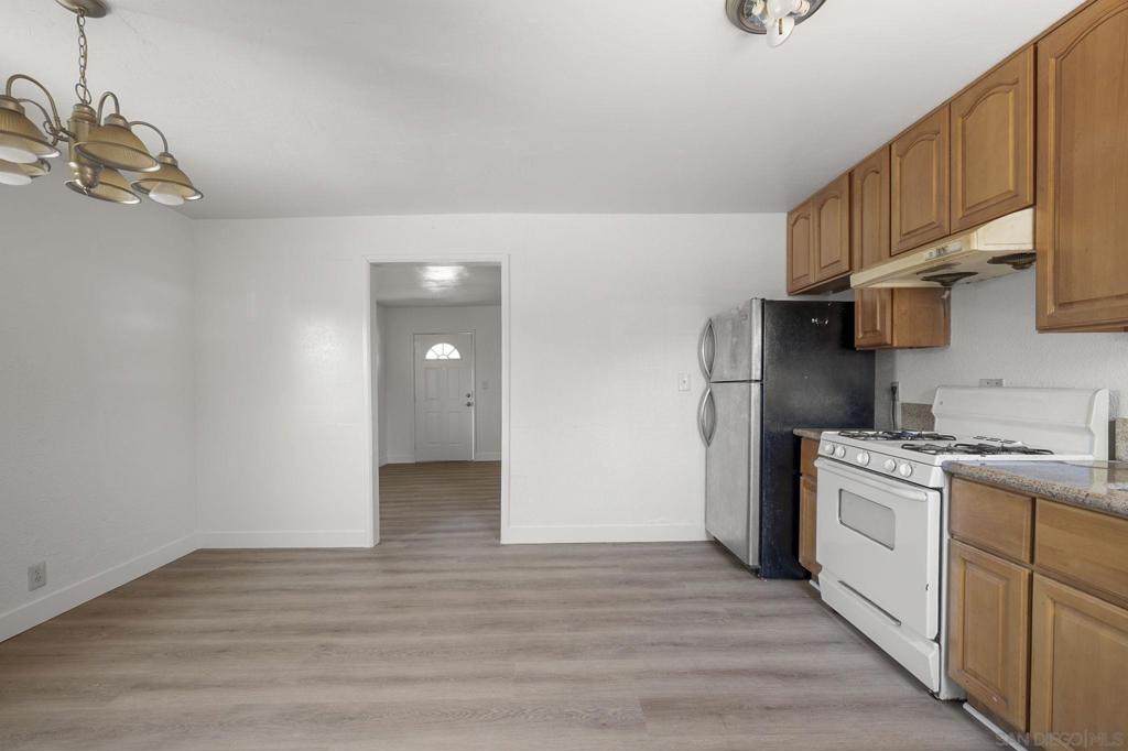 3103 3105 Central Property Photo 15