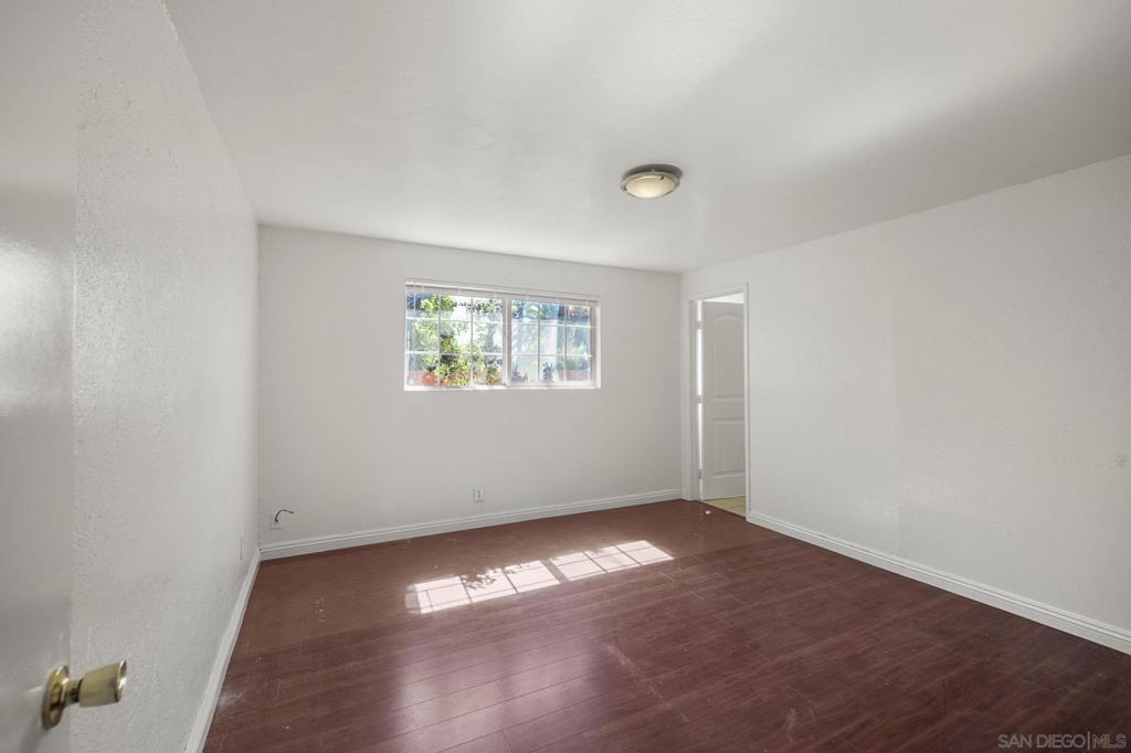 3103 3105 Central Property Photo 24