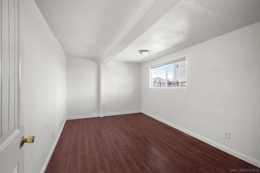 3103 3105 Central Property Photo 27