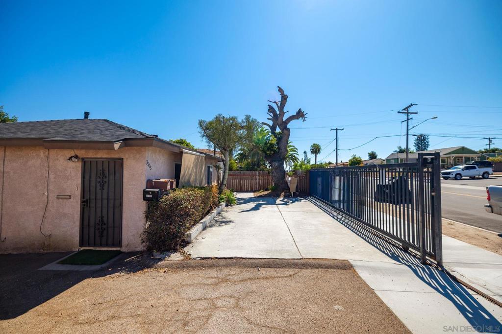 3103 3105 Central Property Photo 33