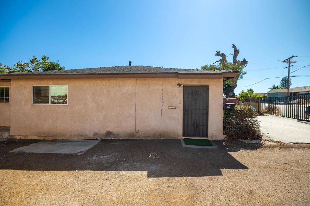 3103 3105 Central Property Photo 35