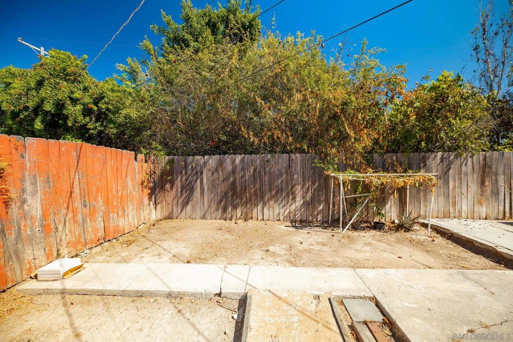 3103 3105 Central Property Photo 37