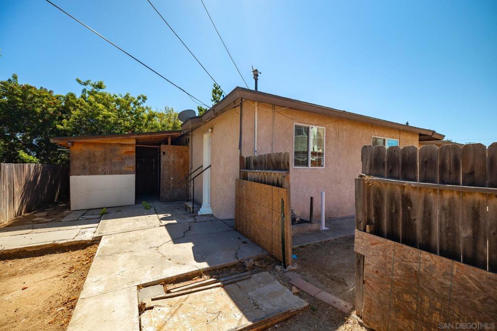 3103 3105 Central Property Photo 38